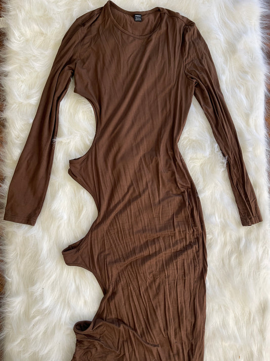 long brown dress with cutouts (L)